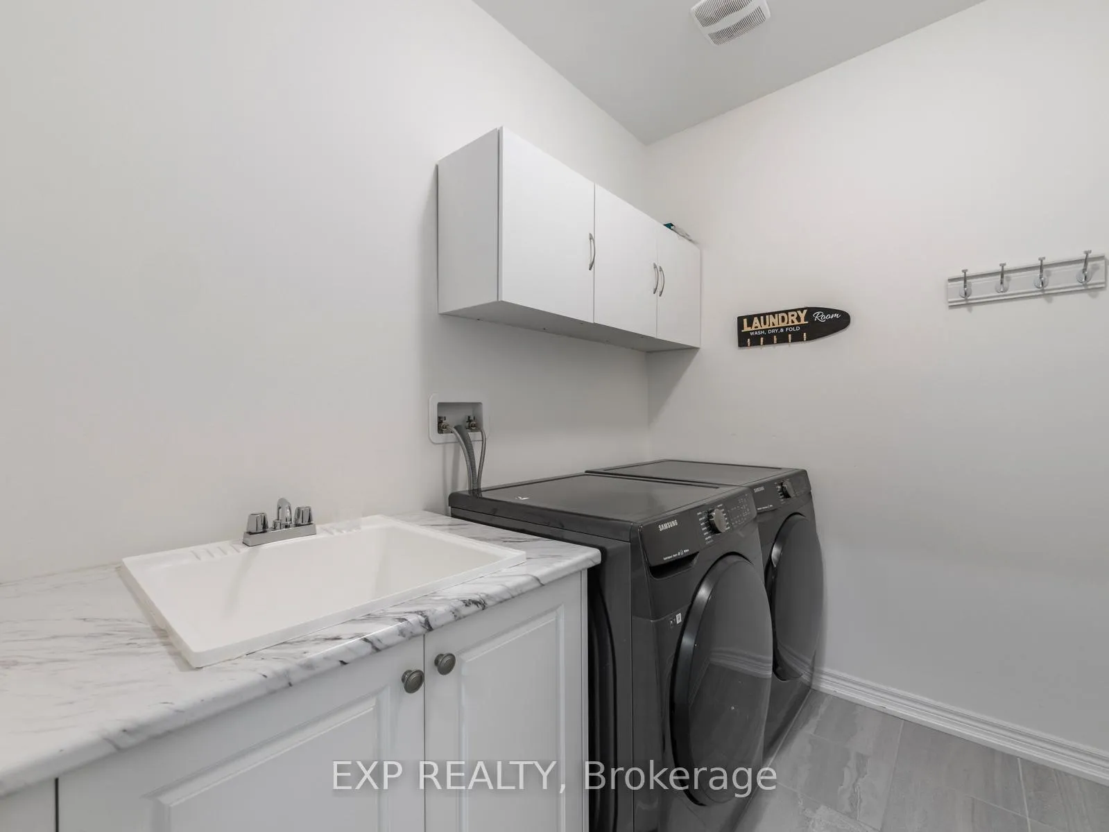 Photo 23 of 57 Hawtrey Road, Brampton, Northwest Brampton — HOMEH