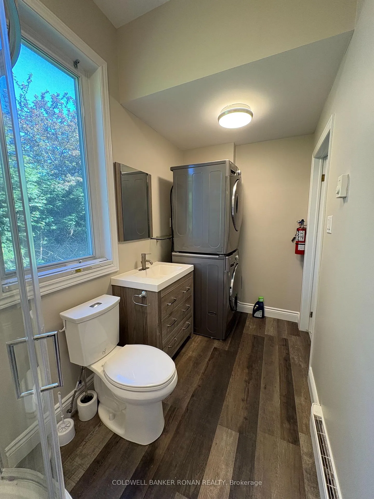 Photo 9 of 1429 Meadow Drive, Ottawa, Greely — HOMEH