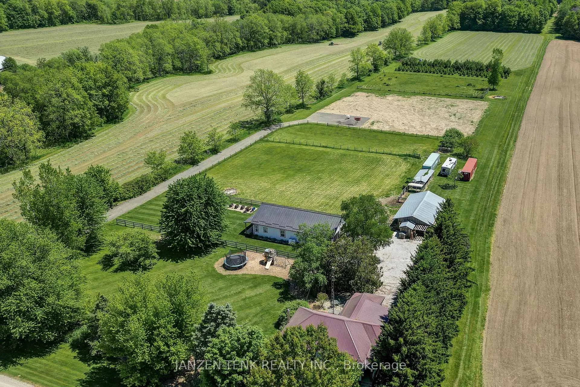 Photo 2 of 7782 Quaker Road, Central Elgin, Rural Central Elgin — HOMEH