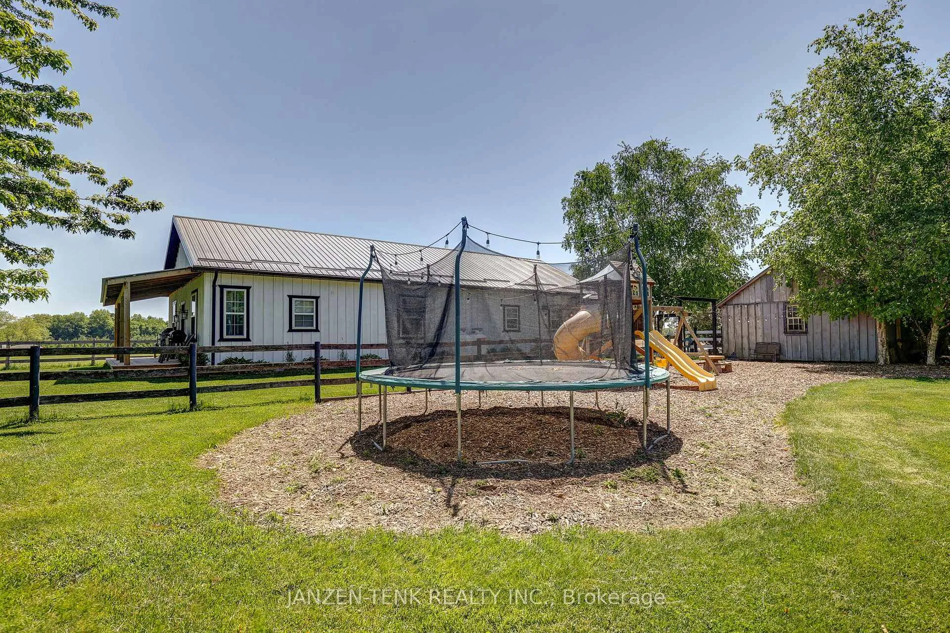 Photo 6 of 7782 Quaker Road, Central Elgin, Rural Central Elgin — HOMEH
