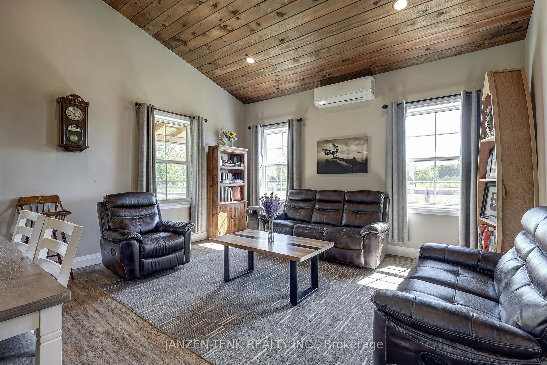 Photo 21 of 7782 Quaker Road, Central Elgin, Rural Central Elgin — HOMEH