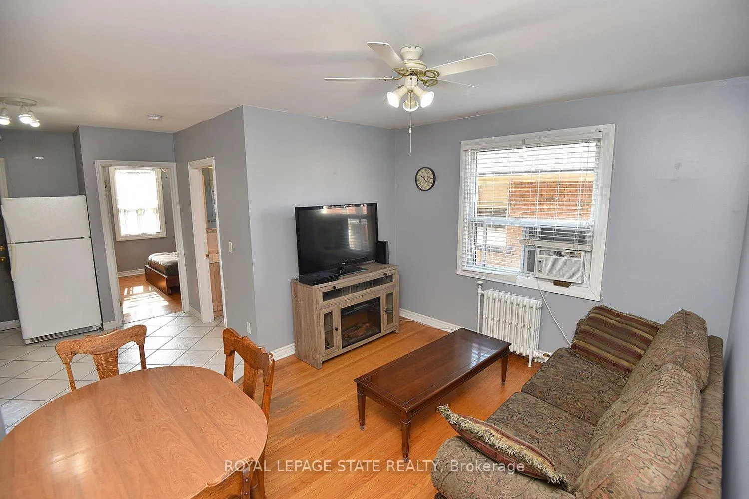 Photo 5 of Unit 6, 29 Sherman Avenue S, Hamilton, Stipley — HOMEH
