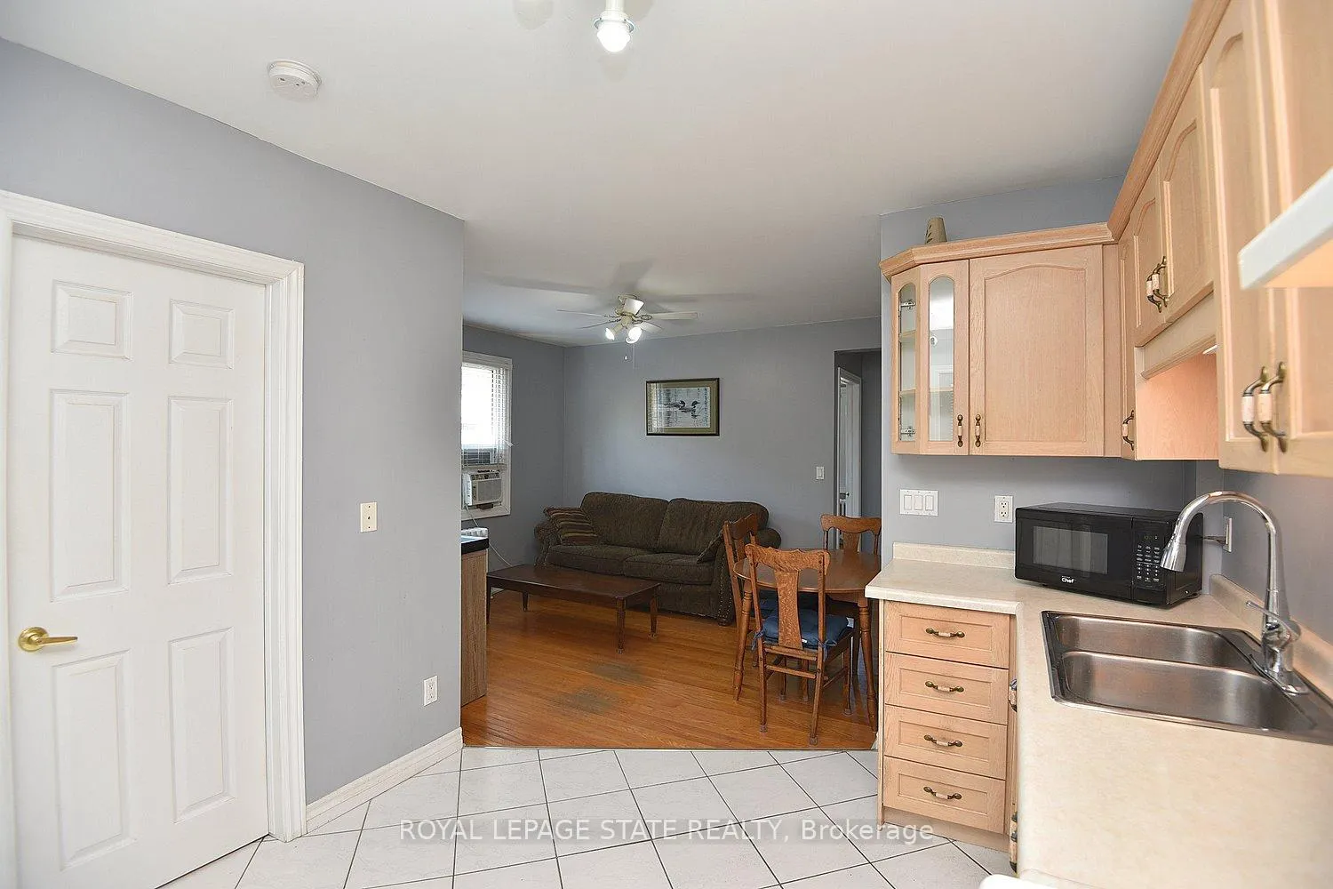 Photo 10 of Unit 6, 29 Sherman Avenue S, Hamilton, Stipley — HOMEH