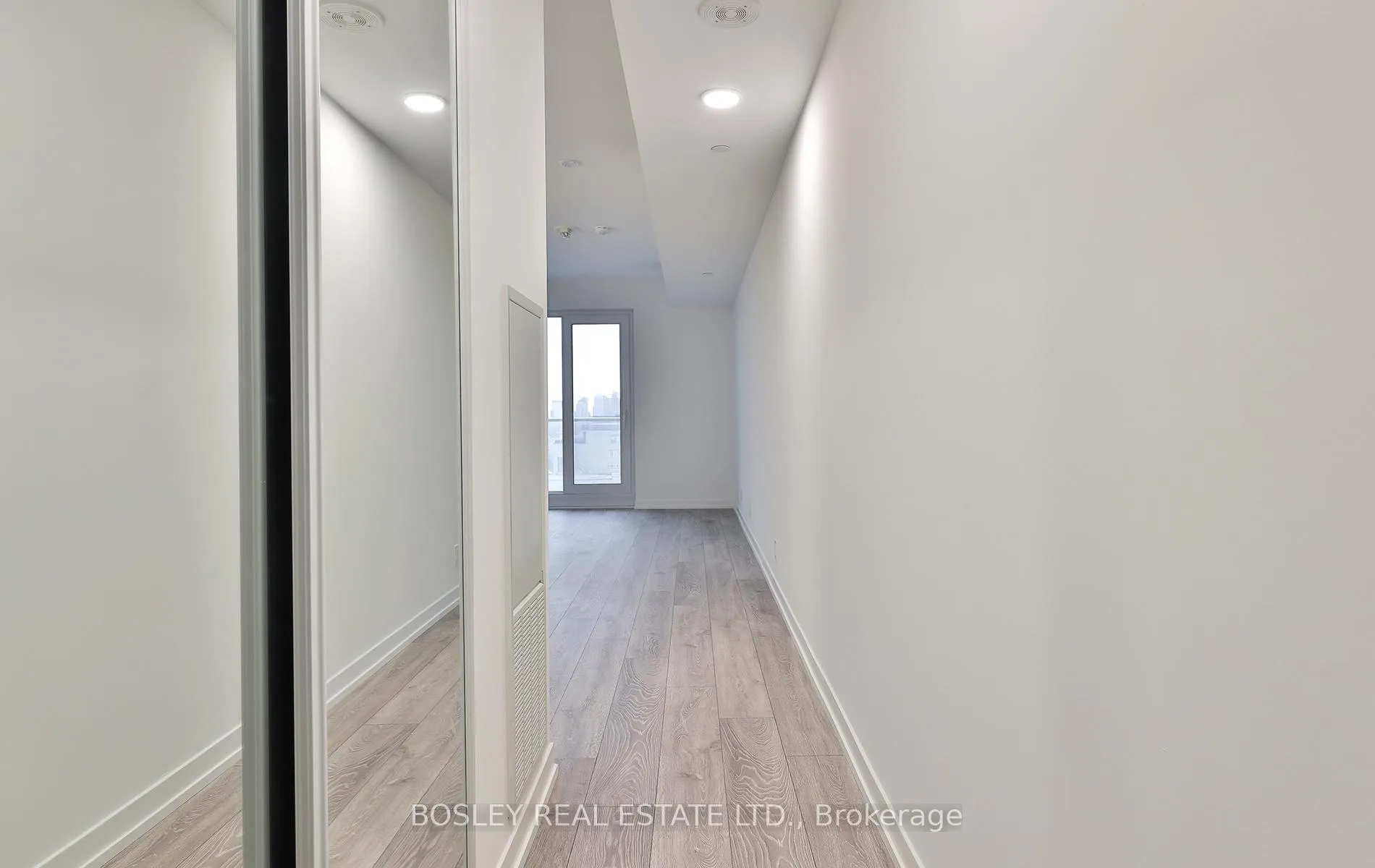 Photo 3 of Unit 1219, 2020 Bathurst Street, Toronto, Humewood-Cedarvale — HOMEH