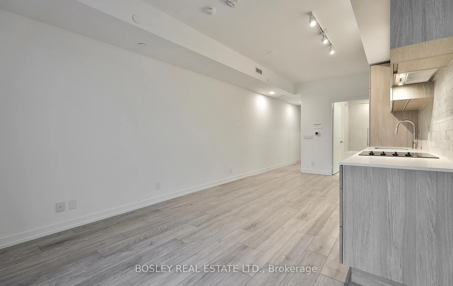 Photo 10 of Unit 1219, 2020 Bathurst Street, Toronto, Humewood-Cedarvale — HOMEH