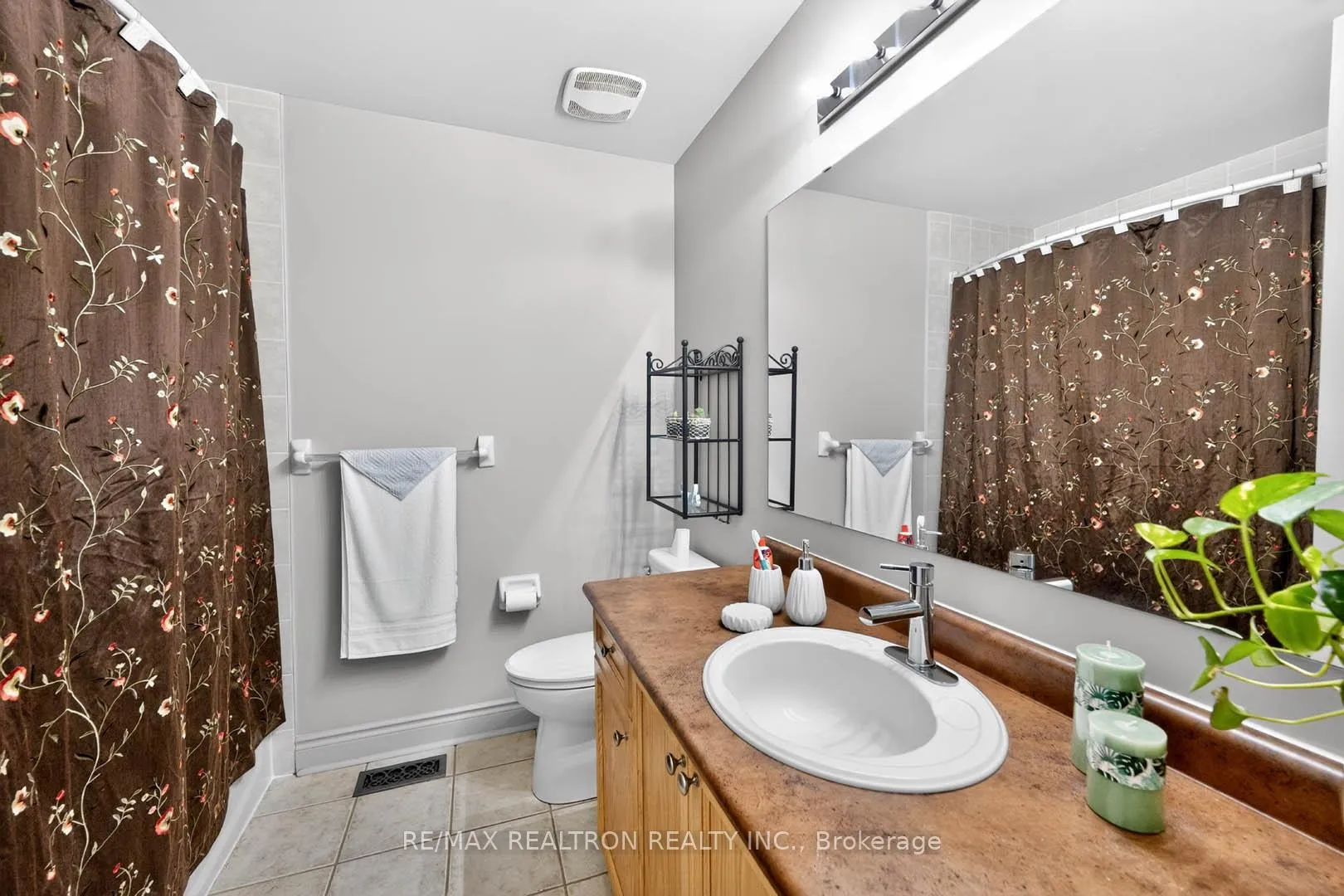 Photo 26 of 7321 Rosehurst Drive, Mississauga, Lisgar — HOMEH