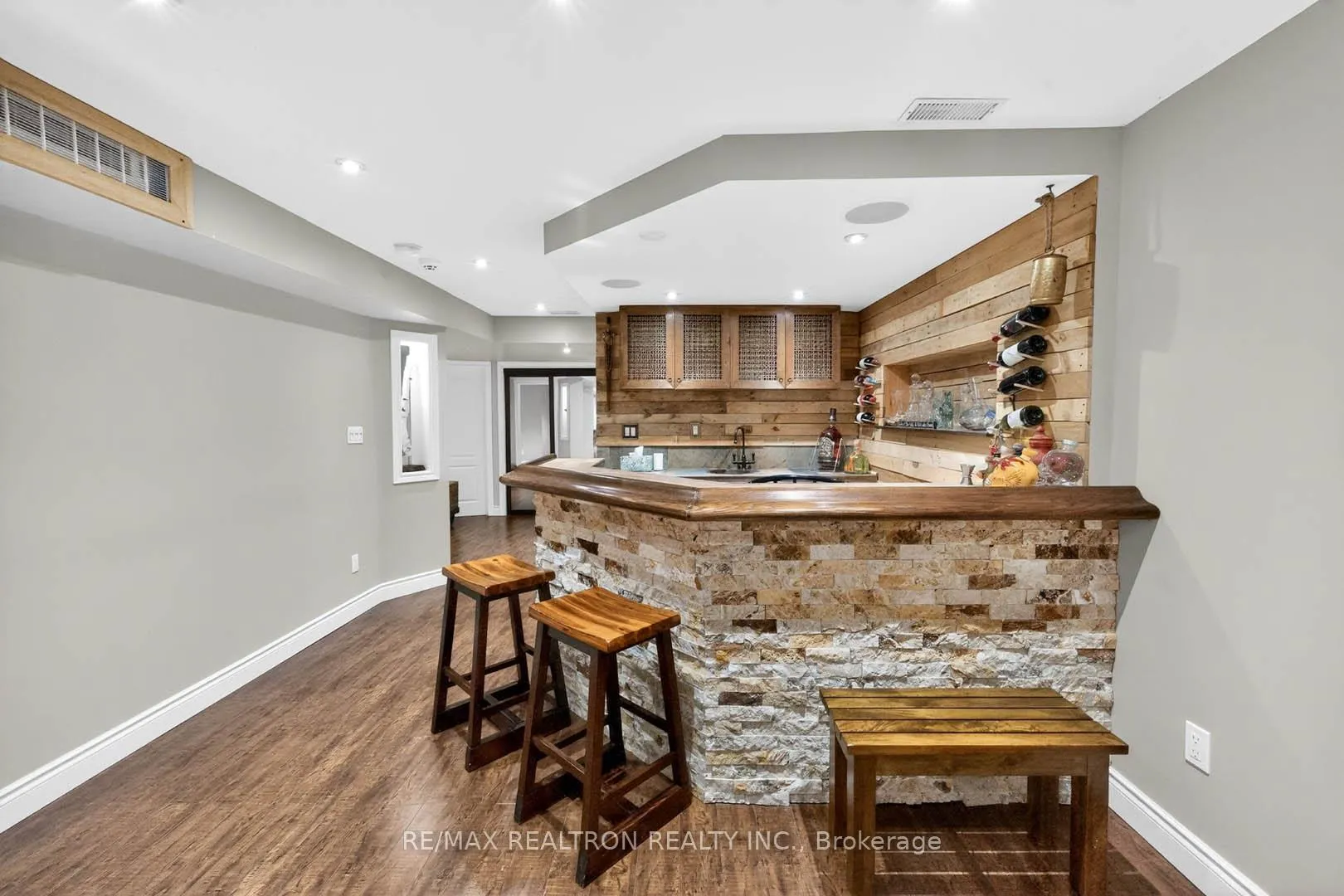 Photo 30 of 7321 Rosehurst Drive, Mississauga, Lisgar — HOMEH