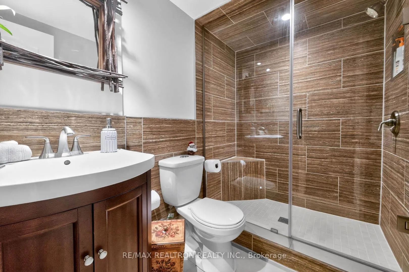 Photo 32 of 7321 Rosehurst Drive, Mississauga, Lisgar — HOMEH