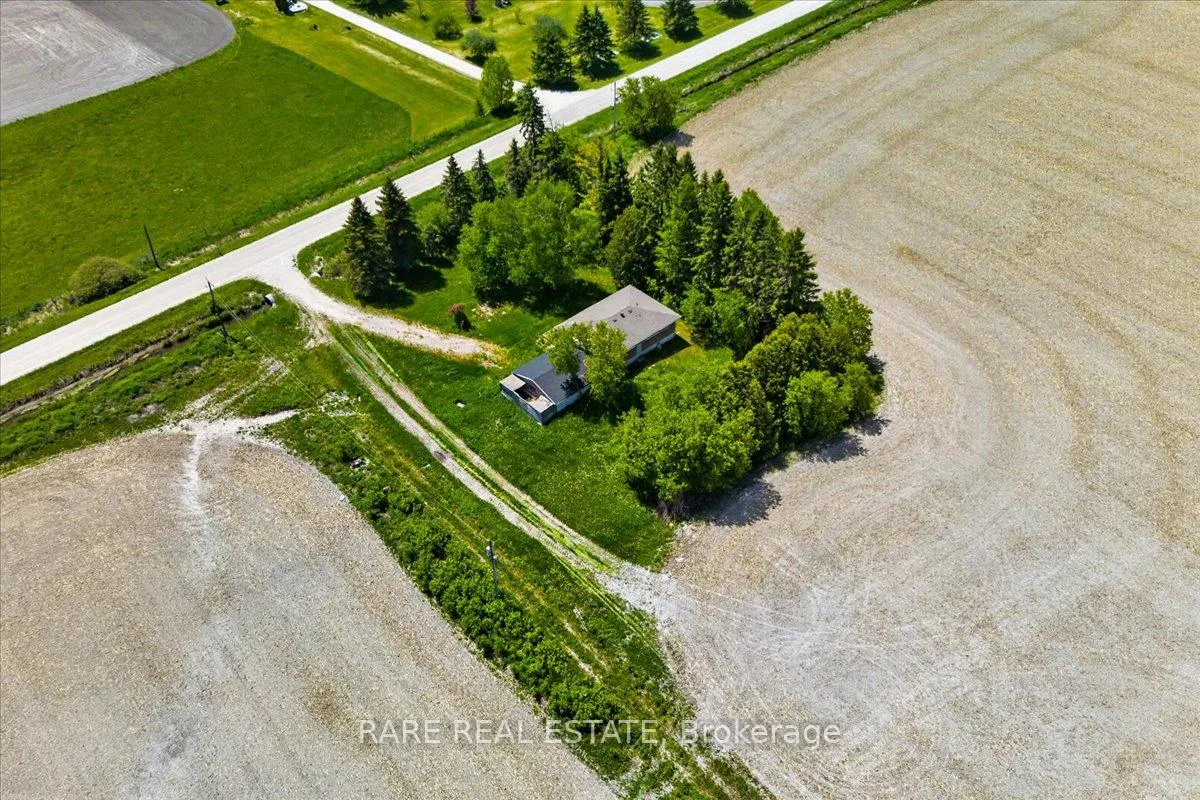 Photo 4 of 4498 Sunnidale Concession 2 Road, Clearview, Rural Clearview — HOMEH