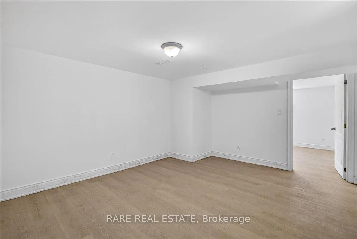 Photo 17 of 4498 Sunnidale Concession 2 Road, Clearview, Rural Clearview — HOMEH