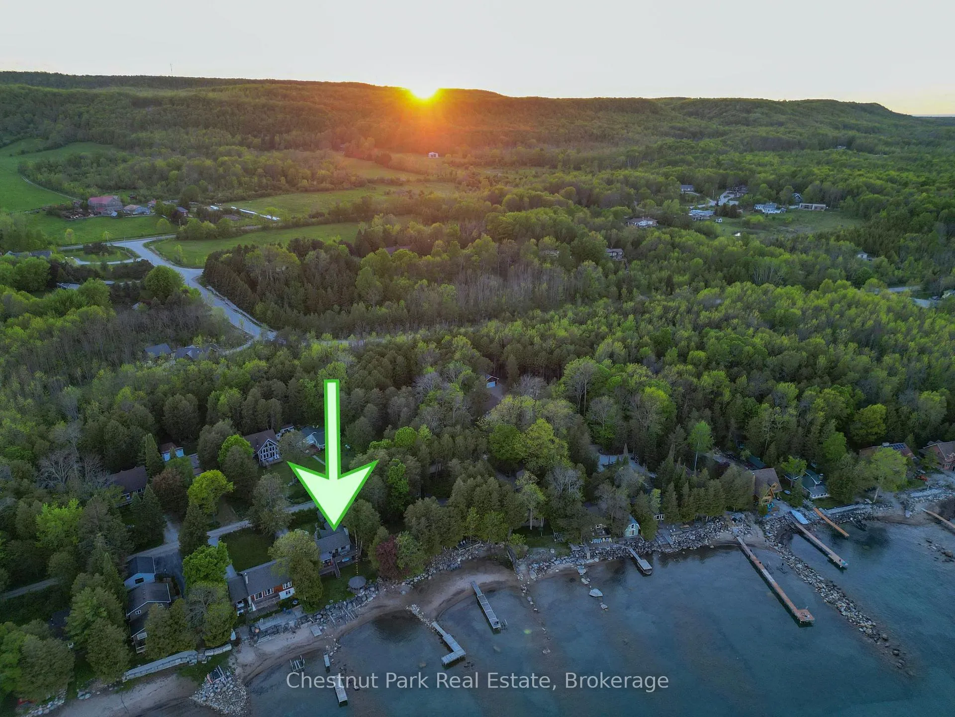 Photo 3 of 225 Cedar Avenue, Meaford — HOMEH