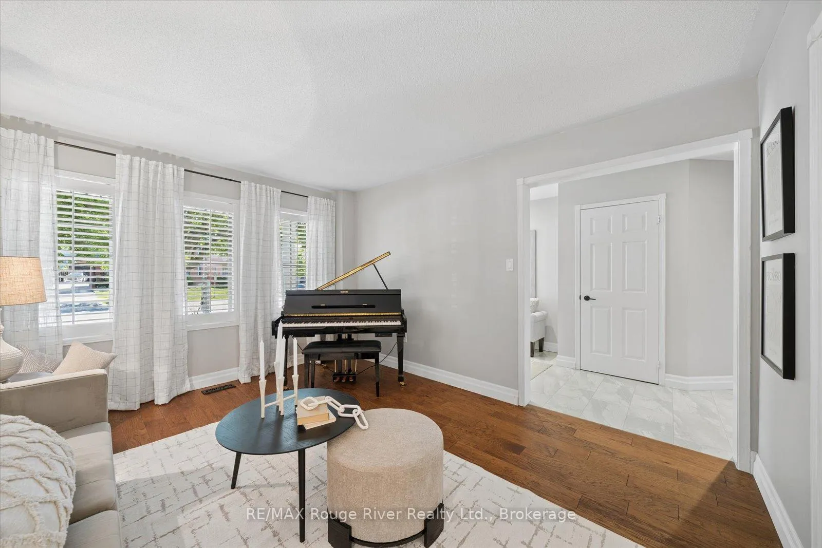 Photo 7 of 28 Watford Street, Whitby, Brooklin — HOMEH