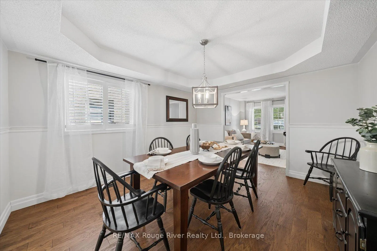Photo 8 of 28 Watford Street, Whitby, Brooklin — HOMEH