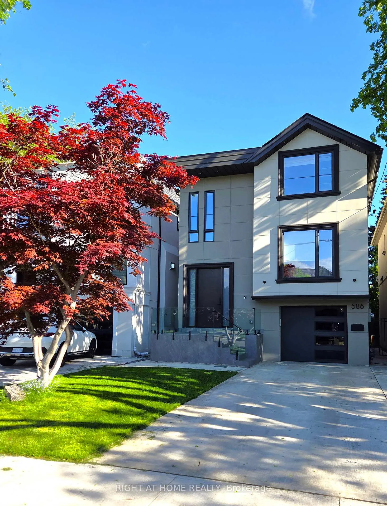 Photo 1 of 586 Broadway Avenue E, Toronto, Leaside — HOMEH