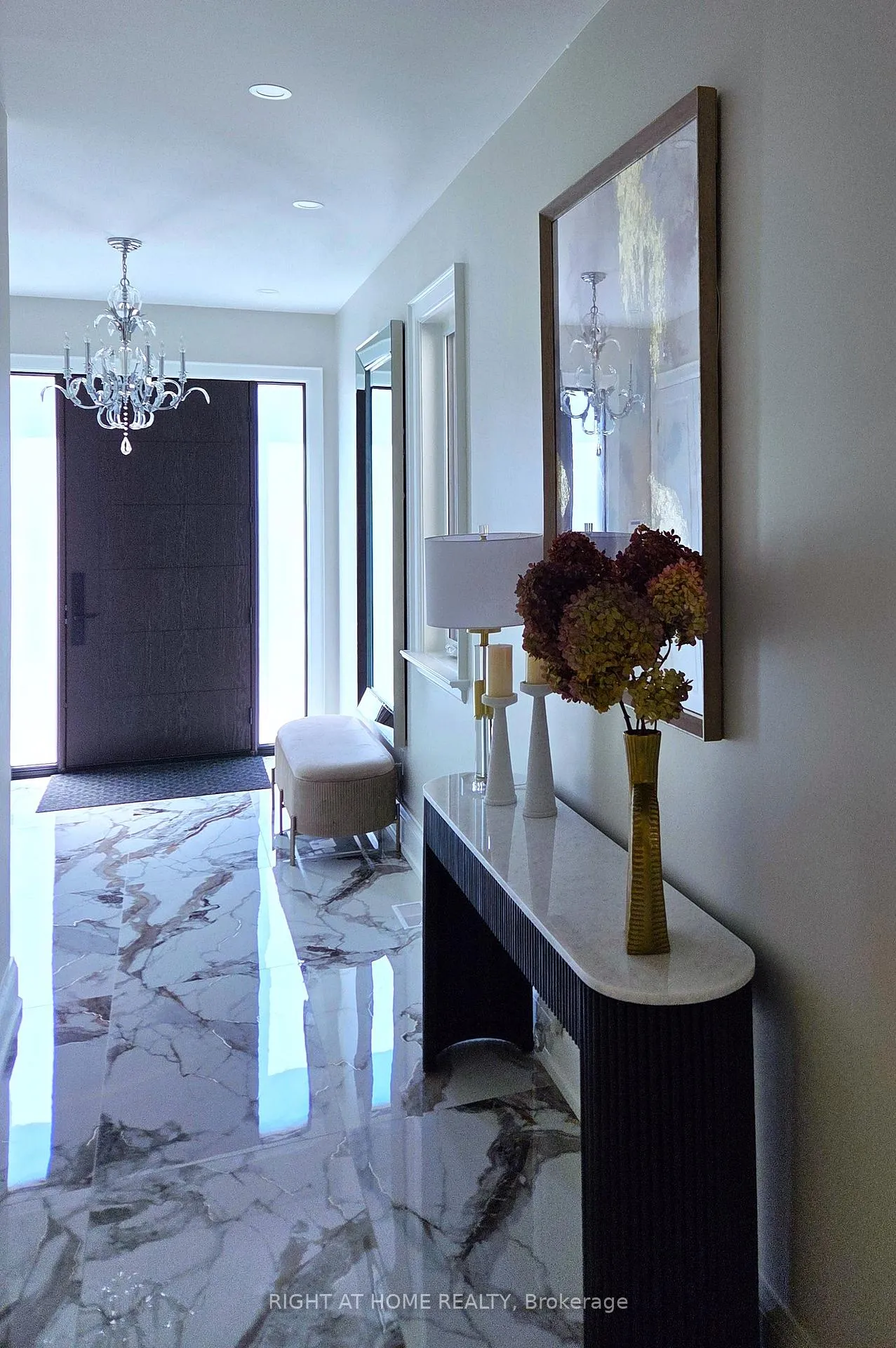 Photo 9 of 586 Broadway Avenue E, Toronto, Leaside — HOMEH