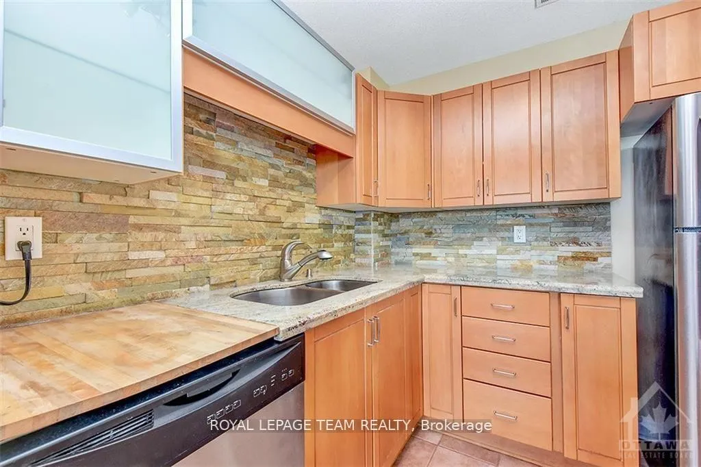Photo 9 of Unit 644, 515 St Laurent Boulevard, Ottawa, Viscount Alexander Park — HOMEH