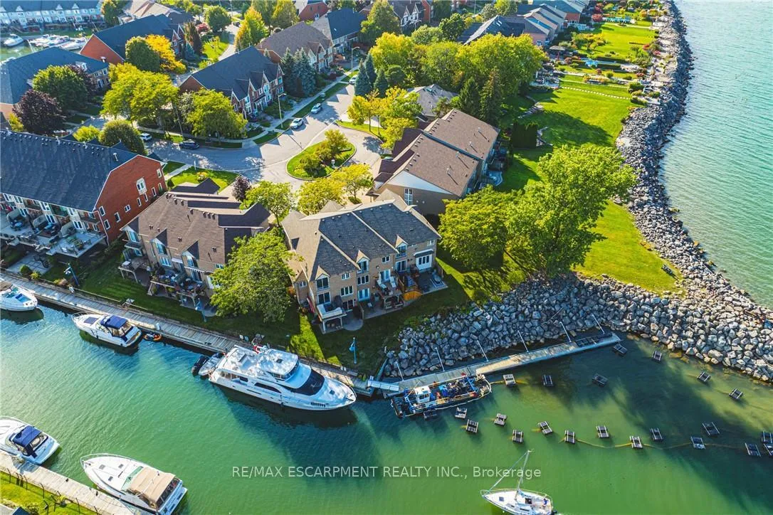 Photo 1 of Unit 6, 85 Edgewater Drive, Hamilton, Lakeshore — HOMEH