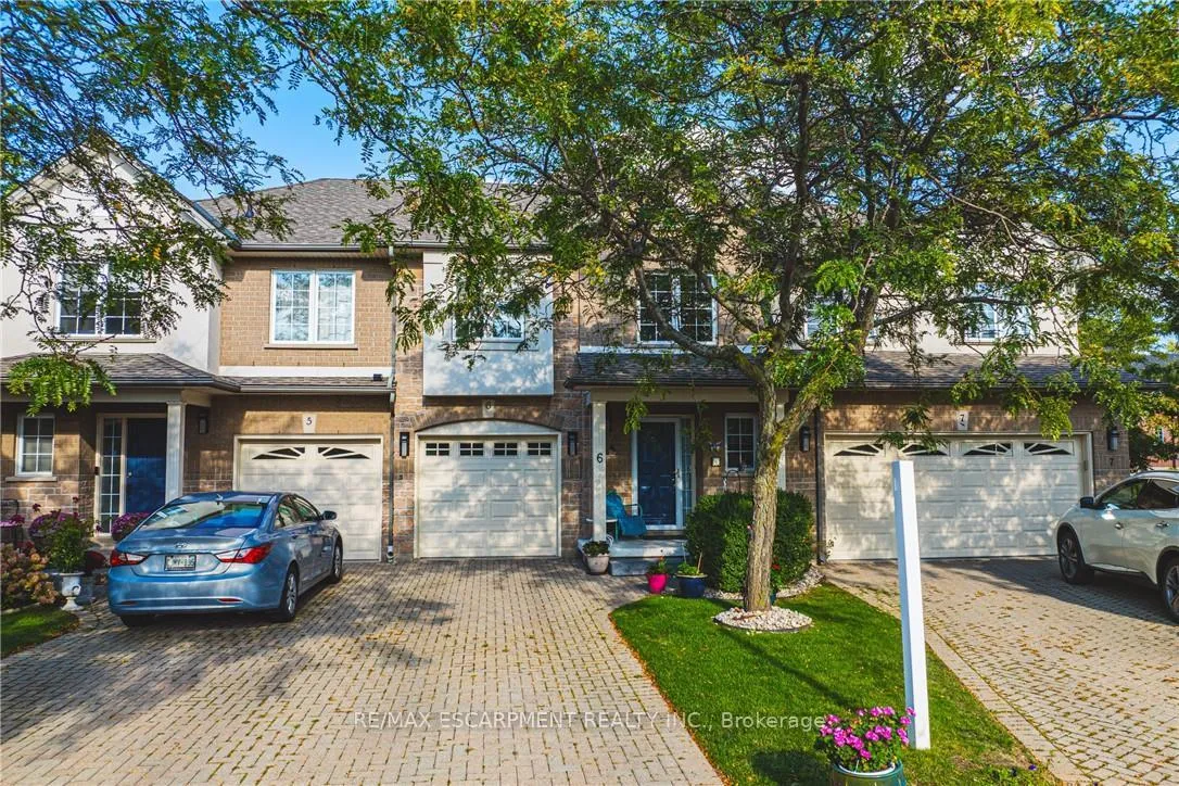 Photo 2 of Unit 6, 85 Edgewater Drive, Hamilton, Lakeshore — HOMEH