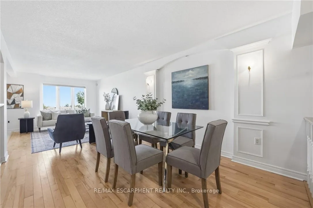 Photo 6 of Unit 6, 85 Edgewater Drive, Hamilton, Lakeshore — HOMEH