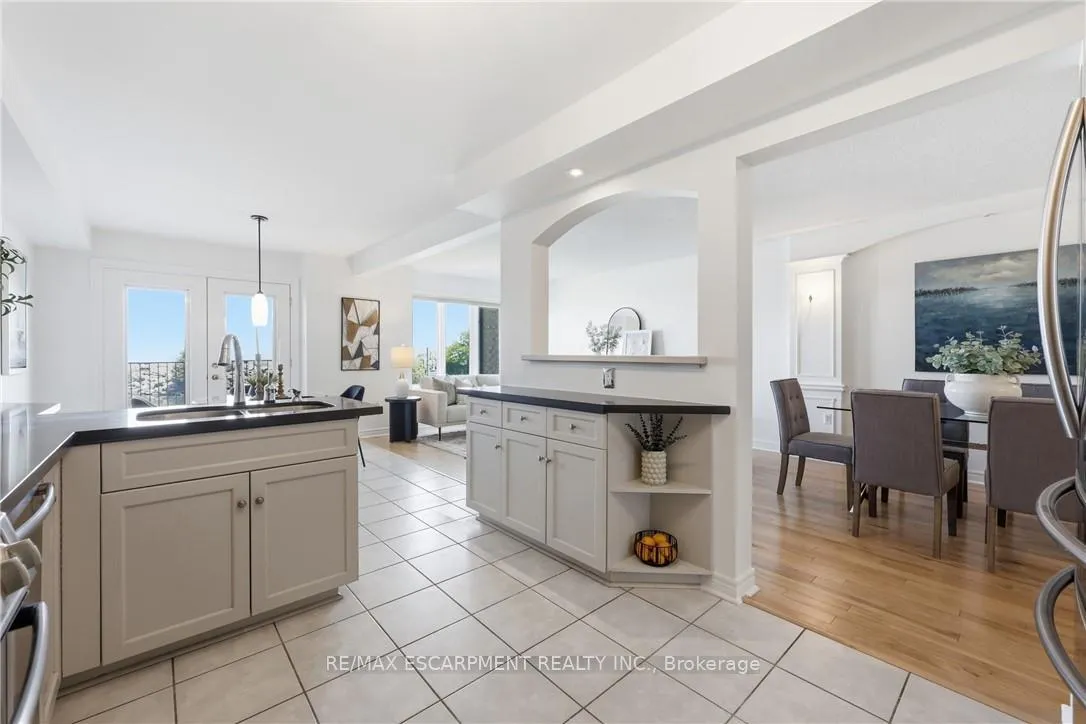 Photo 16 of Unit 6, 85 Edgewater Drive, Hamilton, Lakeshore — HOMEH