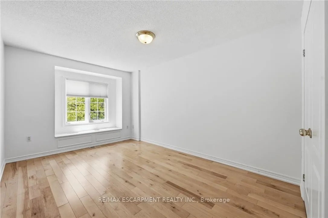 Photo 18 of Unit 6, 85 Edgewater Drive, Hamilton, Lakeshore — HOMEH