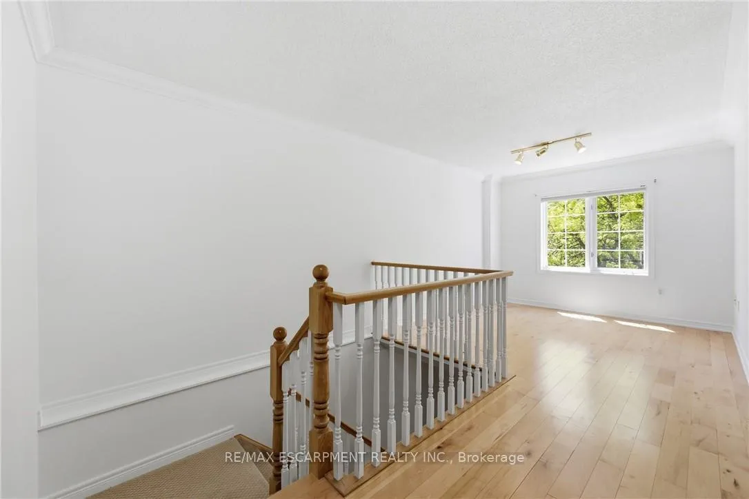 Photo 26 of Unit 6, 85 Edgewater Drive, Hamilton, Lakeshore — HOMEH