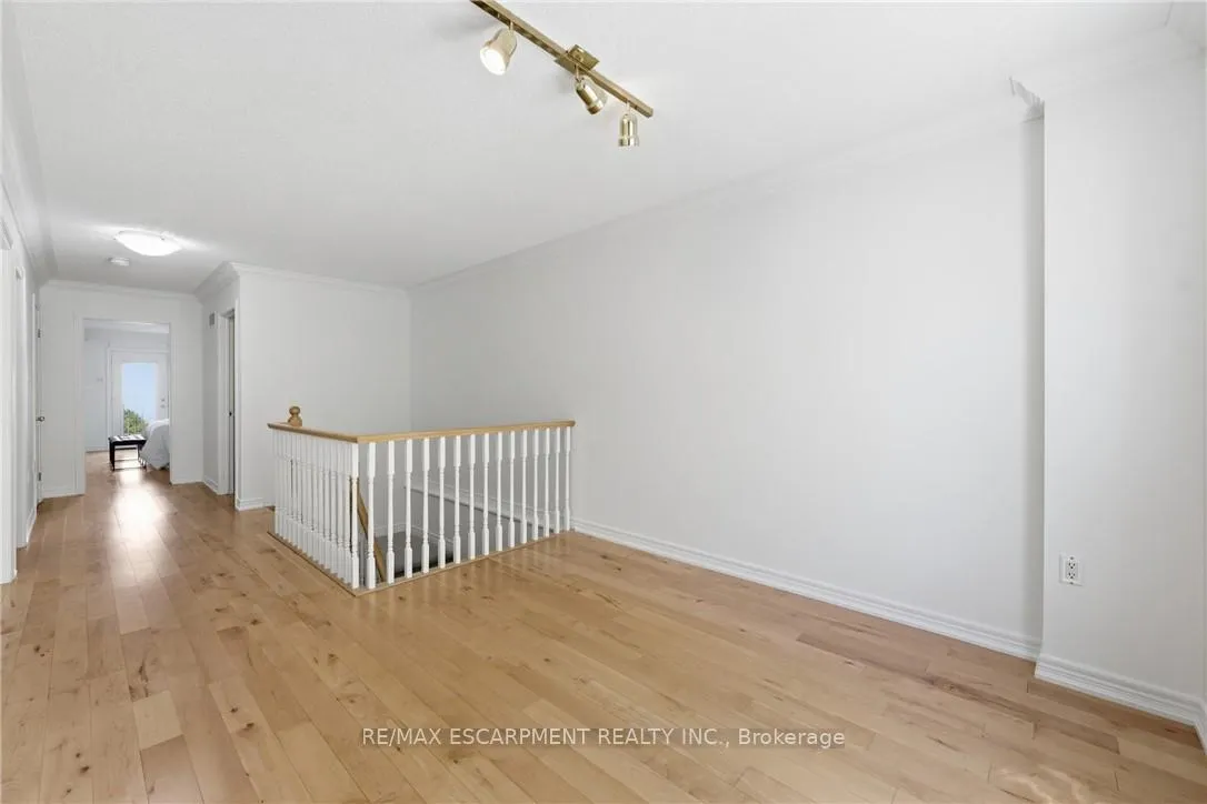 Photo 28 of Unit 6, 85 Edgewater Drive, Hamilton, Lakeshore — HOMEH