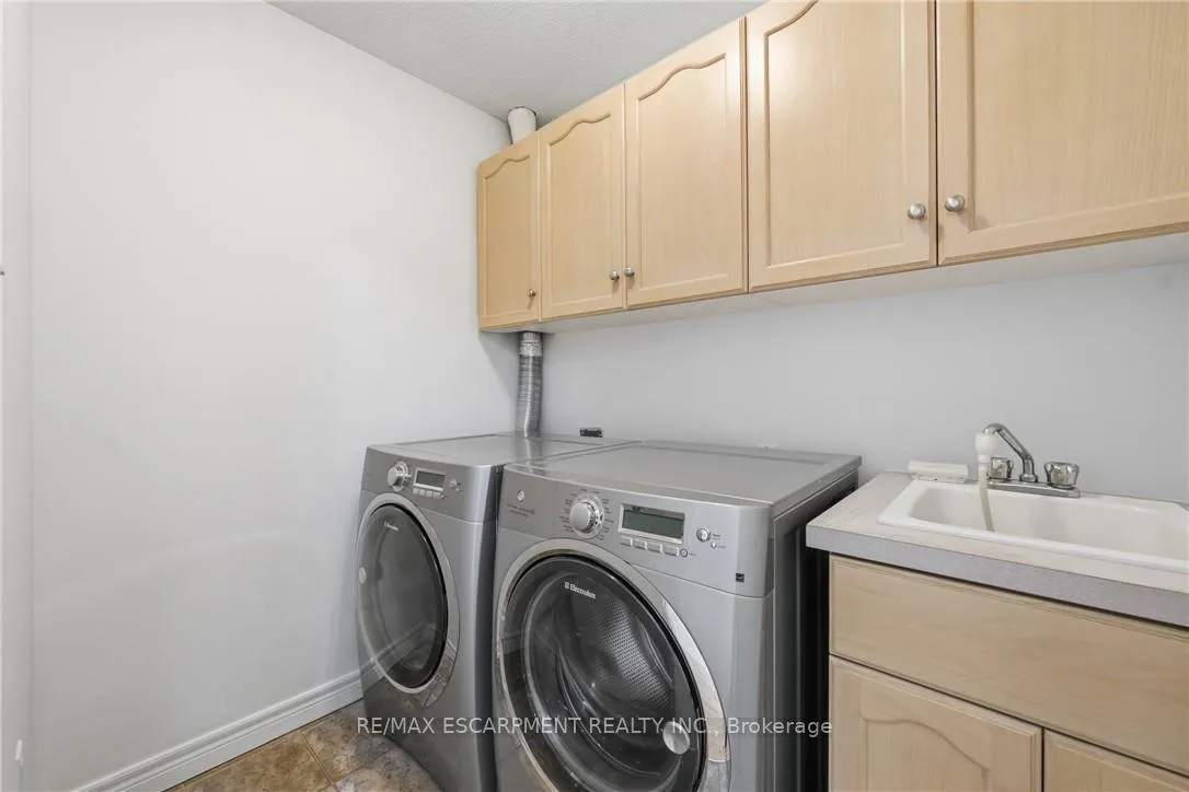Photo 29 of Unit 6, 85 Edgewater Drive, Hamilton, Lakeshore — HOMEH