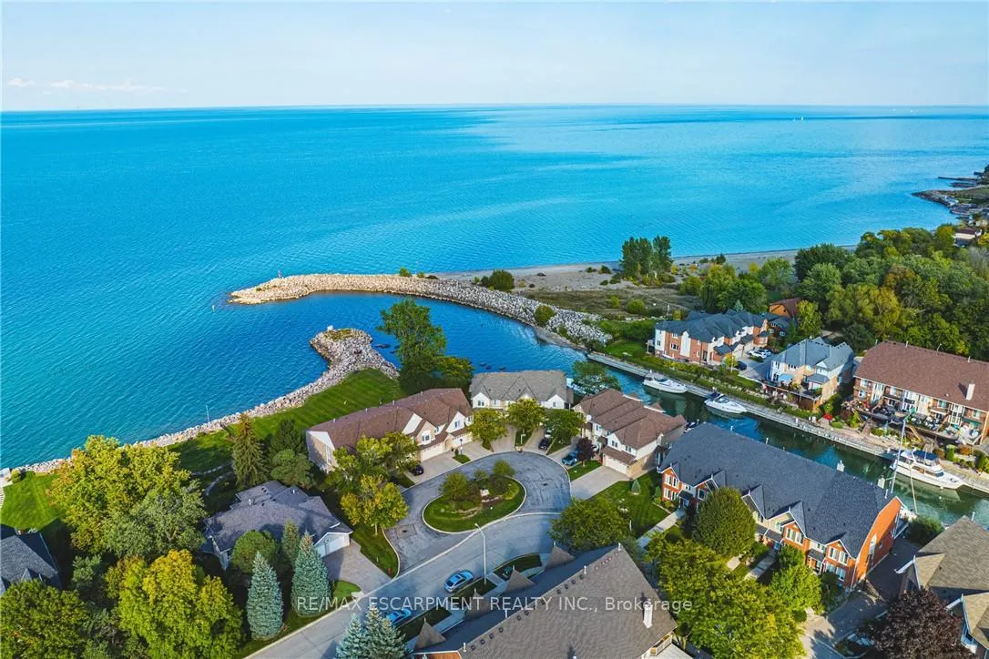 Photo 34 of Unit 6, 85 Edgewater Drive, Hamilton, Lakeshore — HOMEH