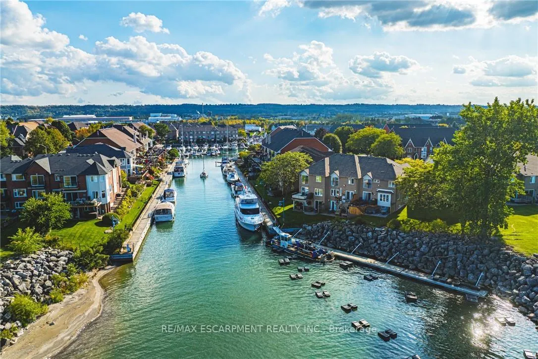 Photo 35 of Unit 6, 85 Edgewater Drive, Hamilton, Lakeshore — HOMEH