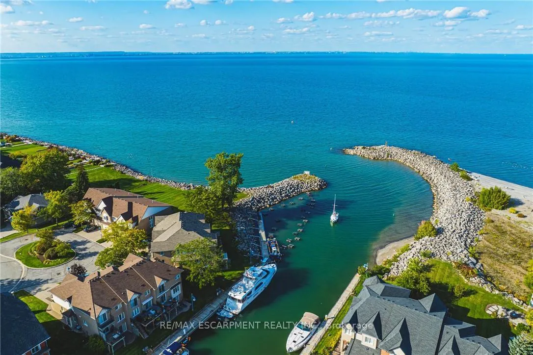Photo 40 of Unit 6, 85 Edgewater Drive, Hamilton, Lakeshore — HOMEH