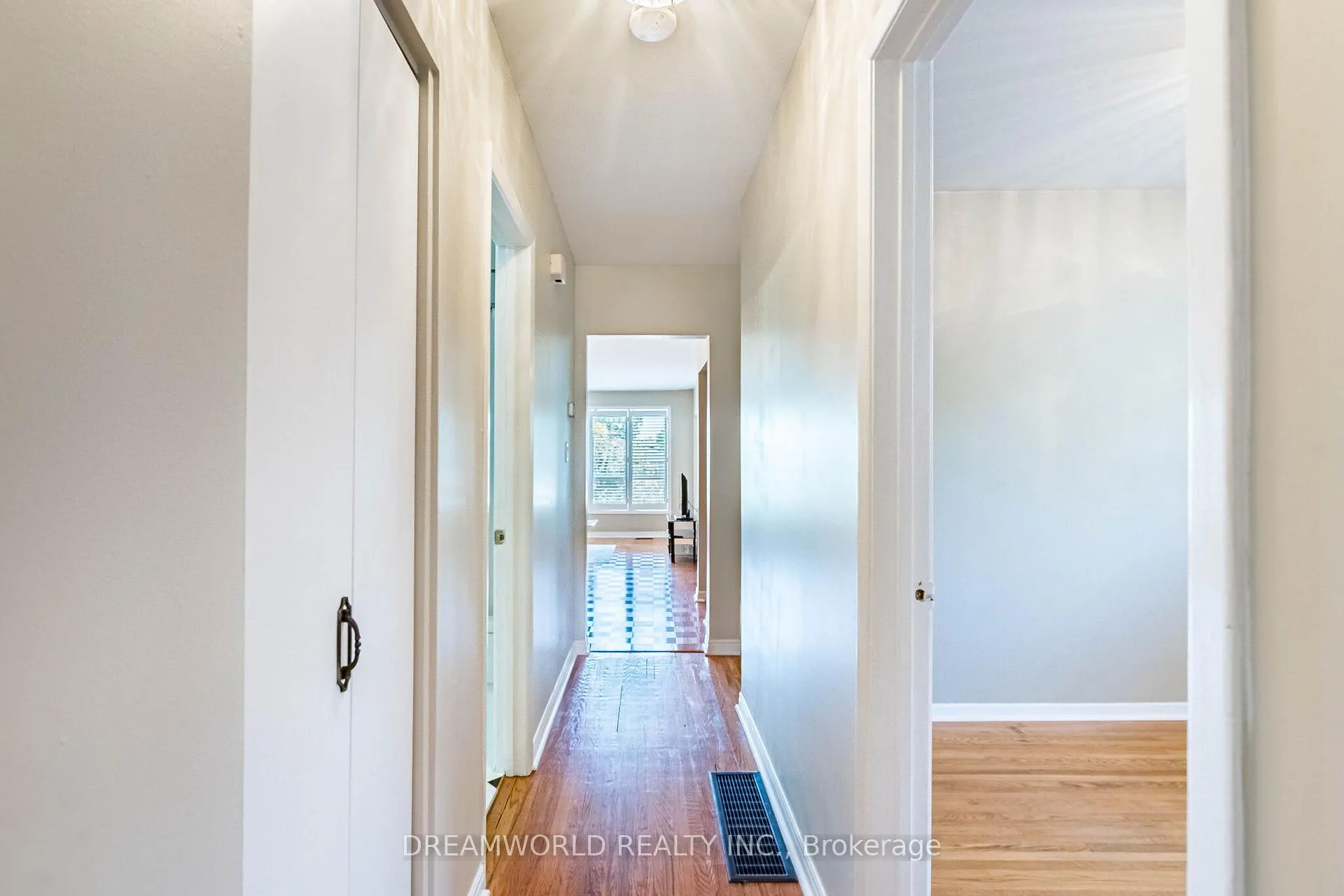 Photo 28 of 42 Northwood Drive, Brampton, Northwood Park — HOMEH