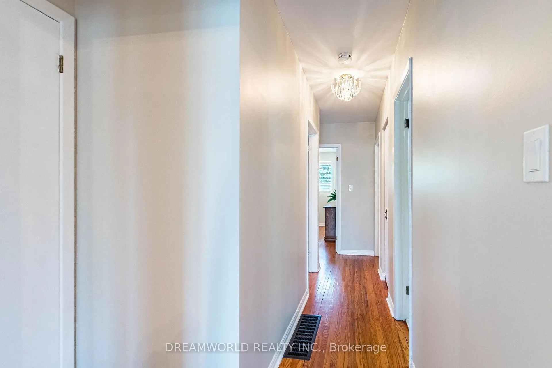 Photo 29 of 42 Northwood Drive, Brampton, Northwood Park — HOMEH