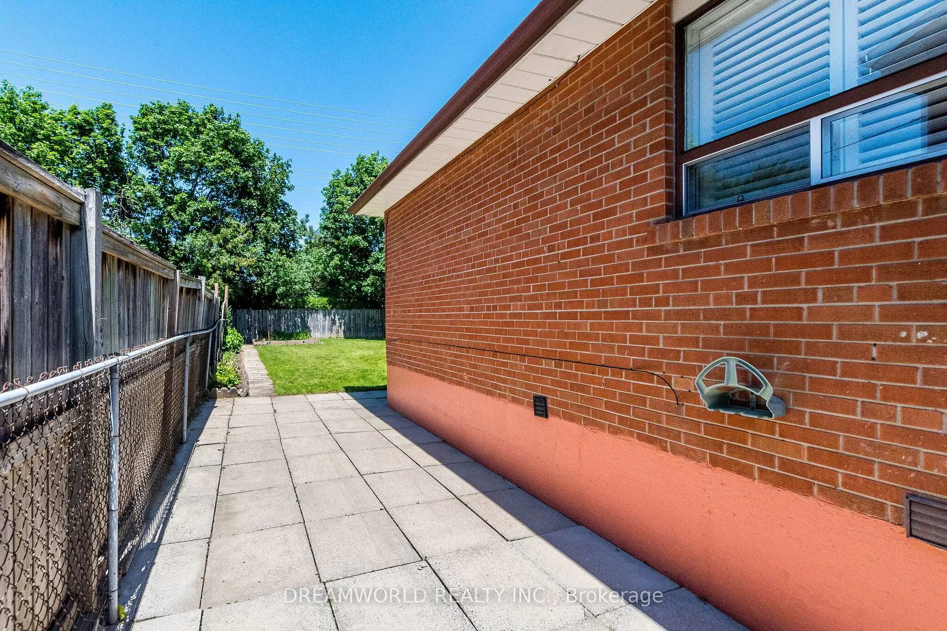 Photo 43 of 42 Northwood Drive, Brampton, Northwood Park — HOMEH