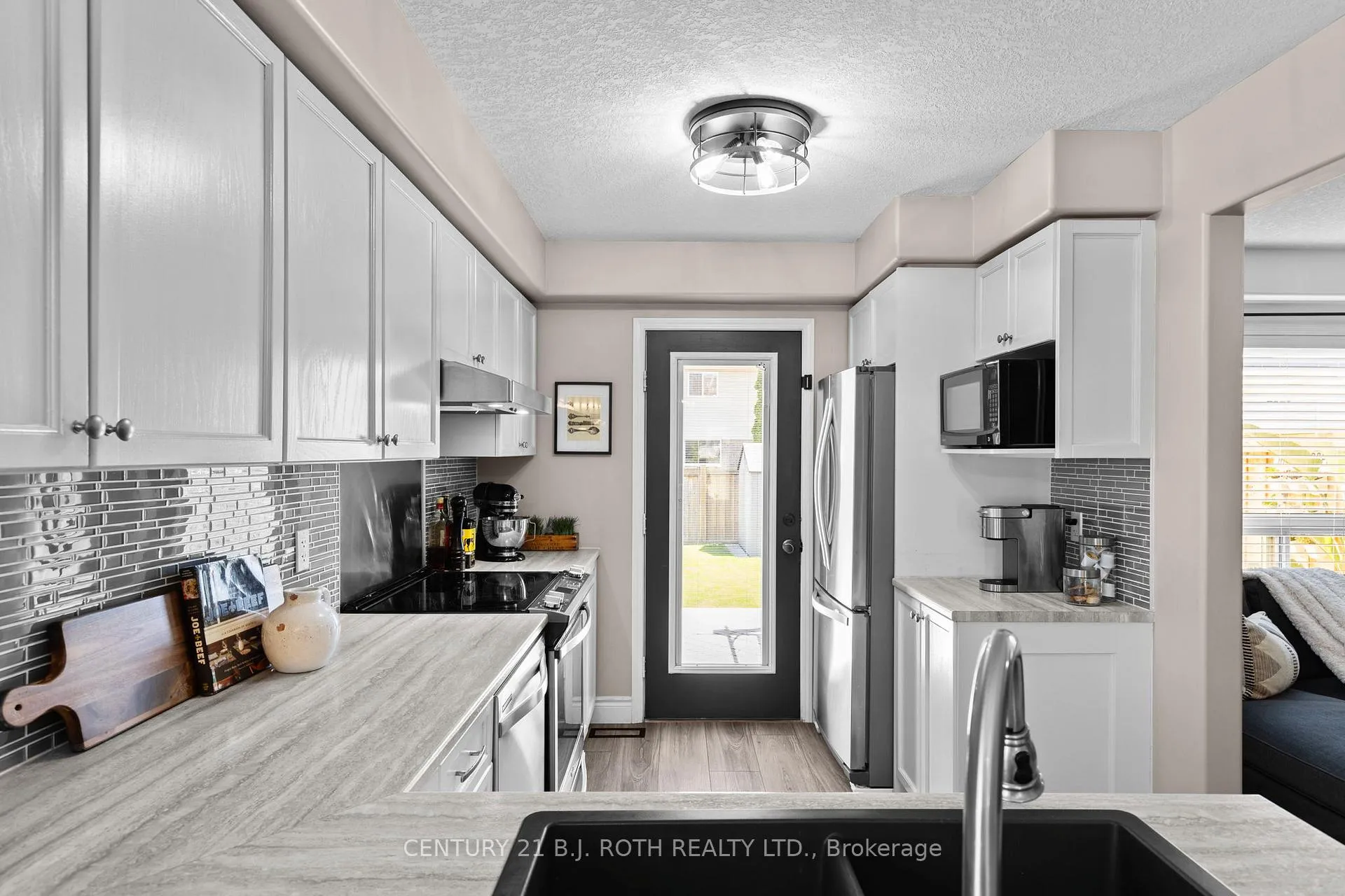 Photo 11 of 1 Ruthven Crescent, New Tecumseth, Alliston — HOMEH