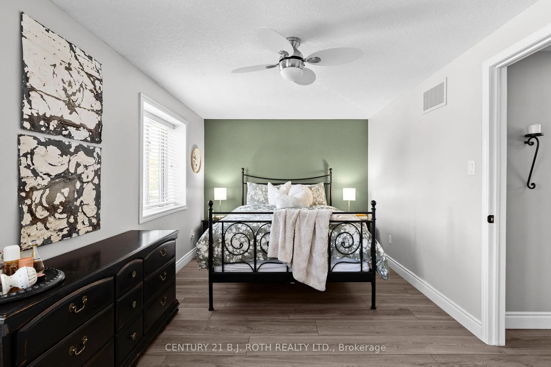 Photo 14 of 1 Ruthven Crescent, New Tecumseth, Alliston — HOMEH