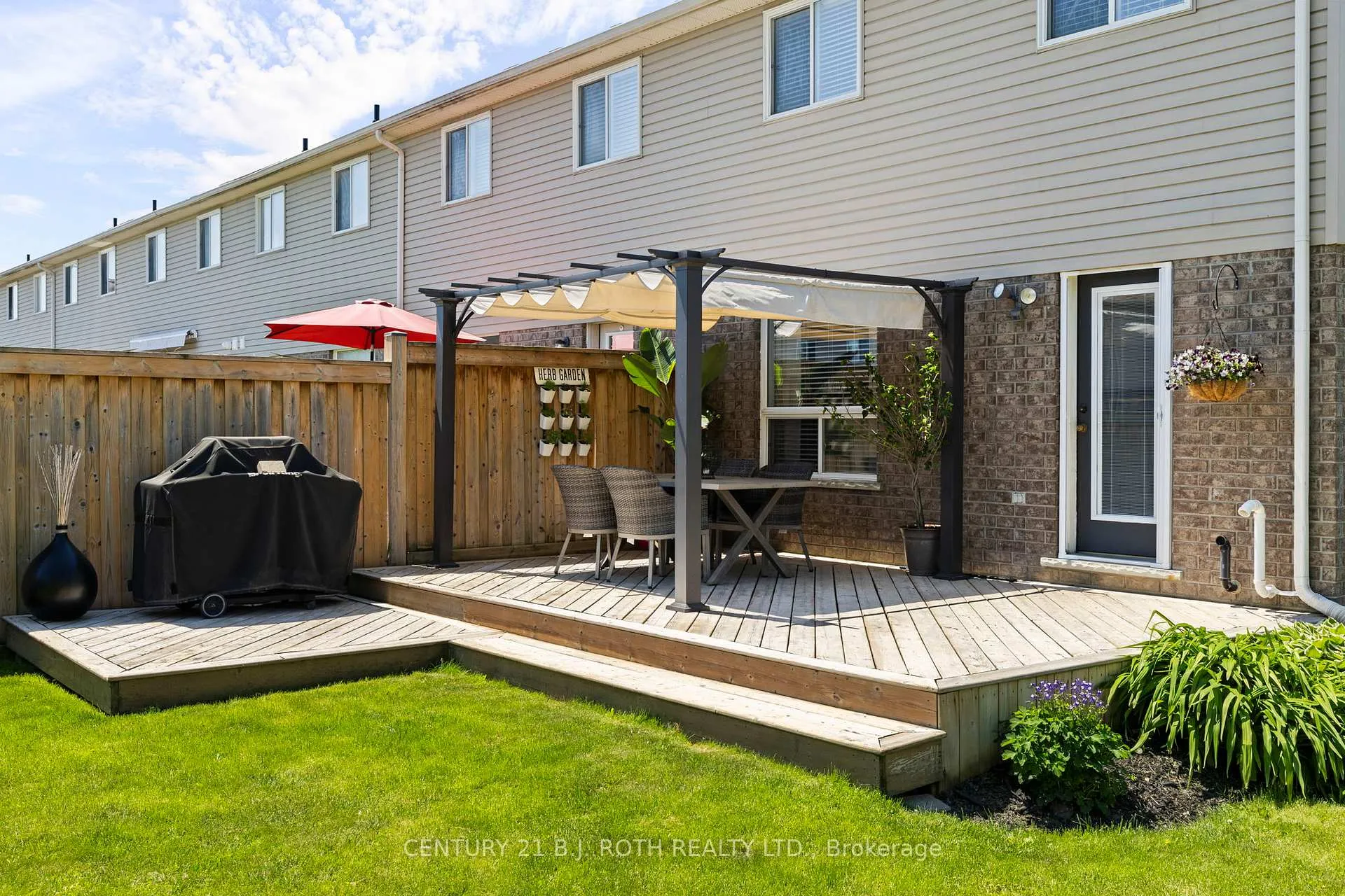 Photo 25 of 1 Ruthven Crescent, New Tecumseth, Alliston — HOMEH