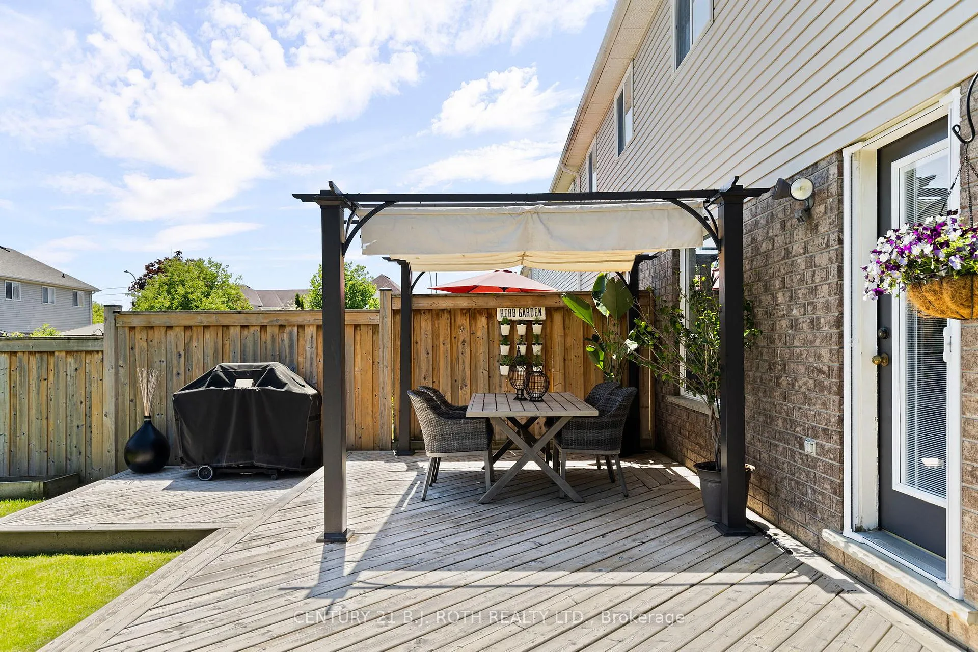 Photo 27 of 1 Ruthven Crescent, New Tecumseth, Alliston — HOMEH