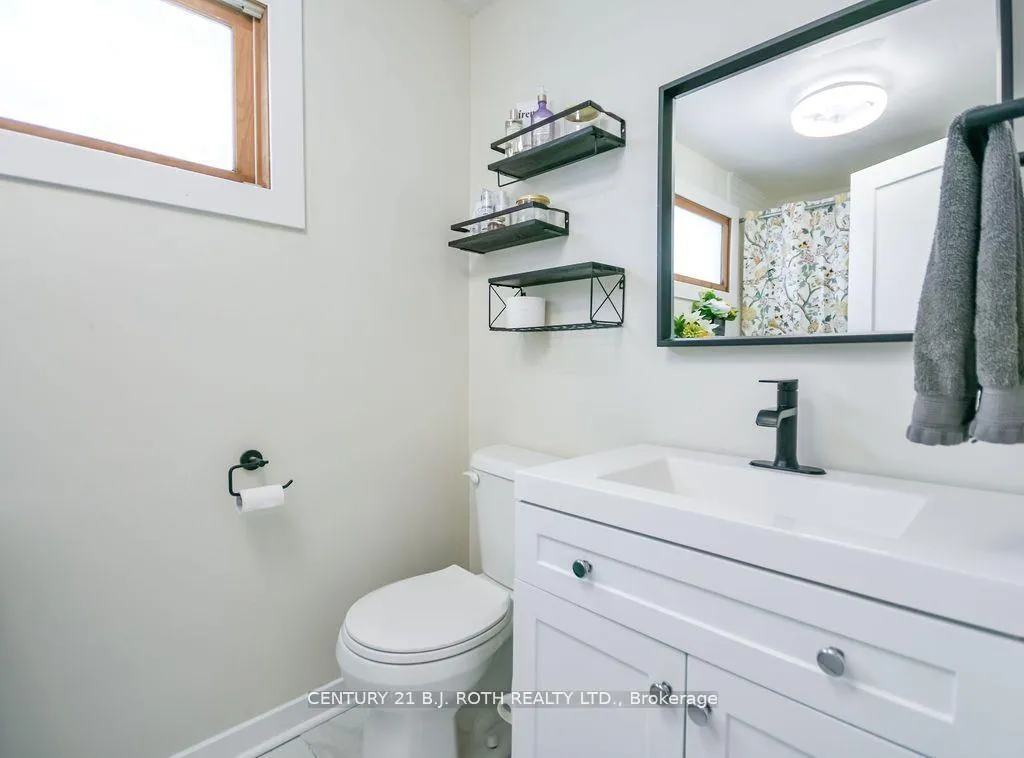 Photo 15 of 9920 County 10 Road, Clearview, Brentwood — HOMEH