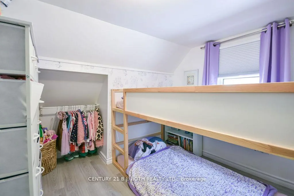 Photo 18 of 9920 County 10 Road, Clearview, Brentwood — HOMEH