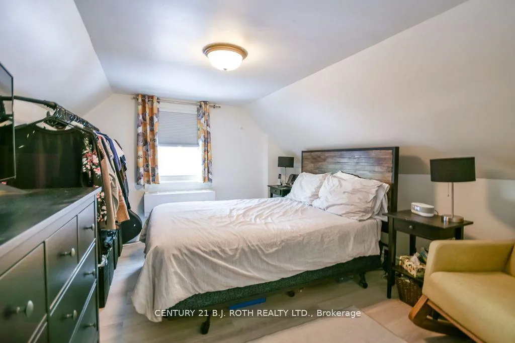Photo 20 of 9920 County 10 Road, Clearview, Brentwood — HOMEH