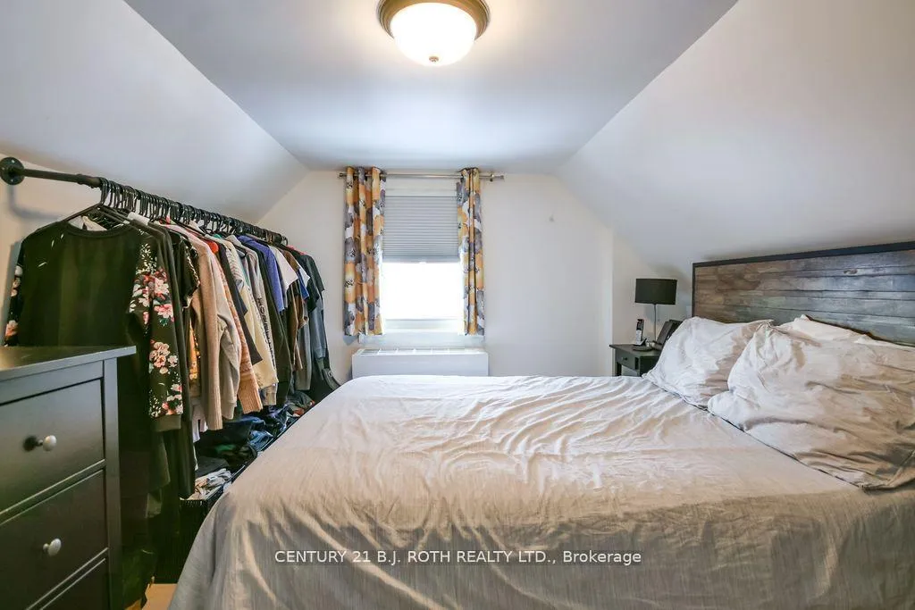 Photo 21 of 9920 County 10 Road, Clearview, Brentwood — HOMEH