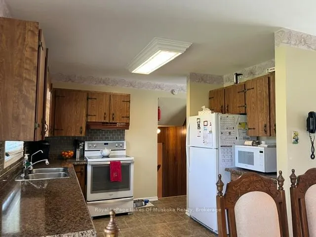 Photo 7 of 25 Fitz Avenue, South River — HOMEH