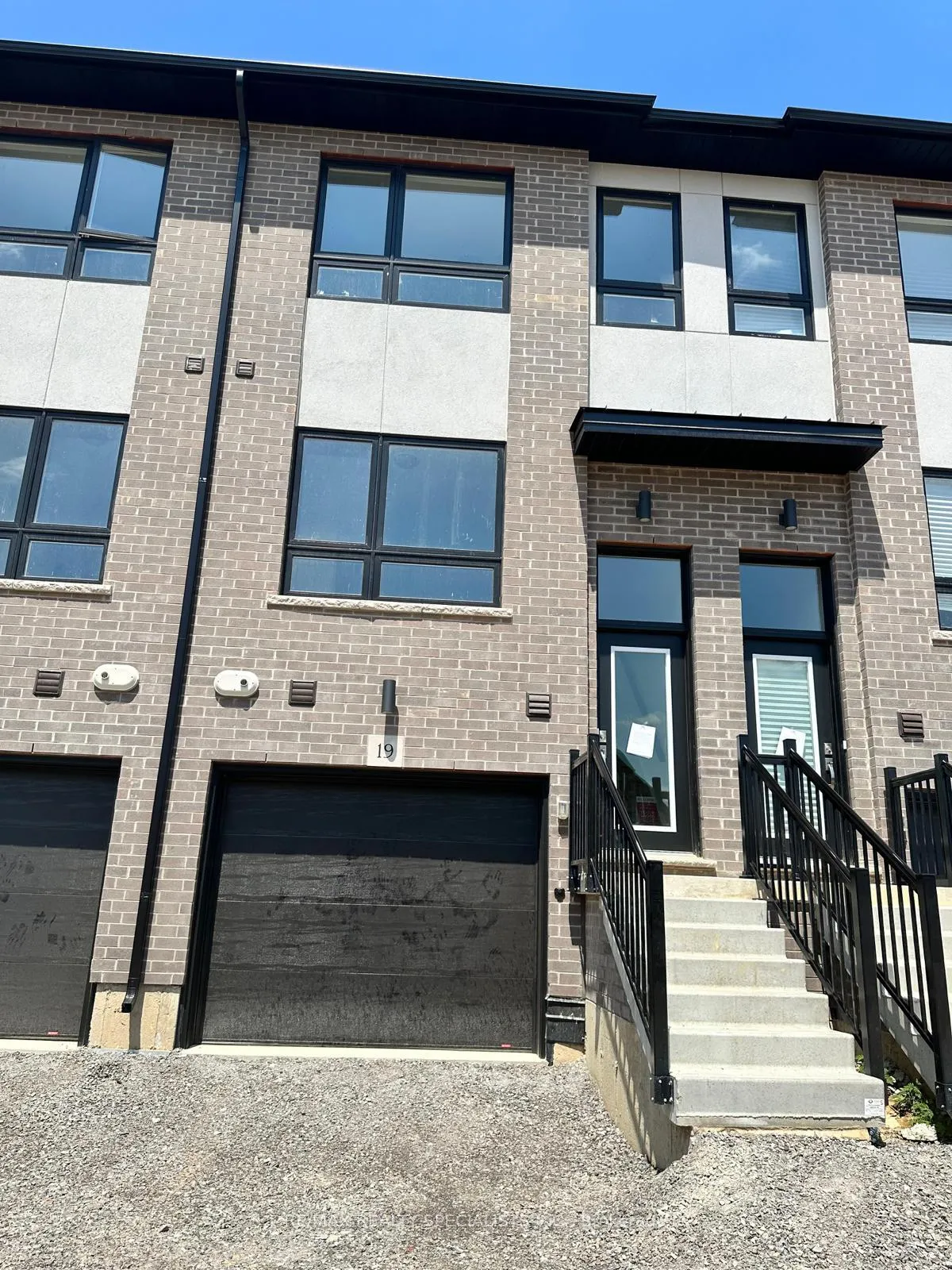 Front of Unit 19, 720 Grey Street