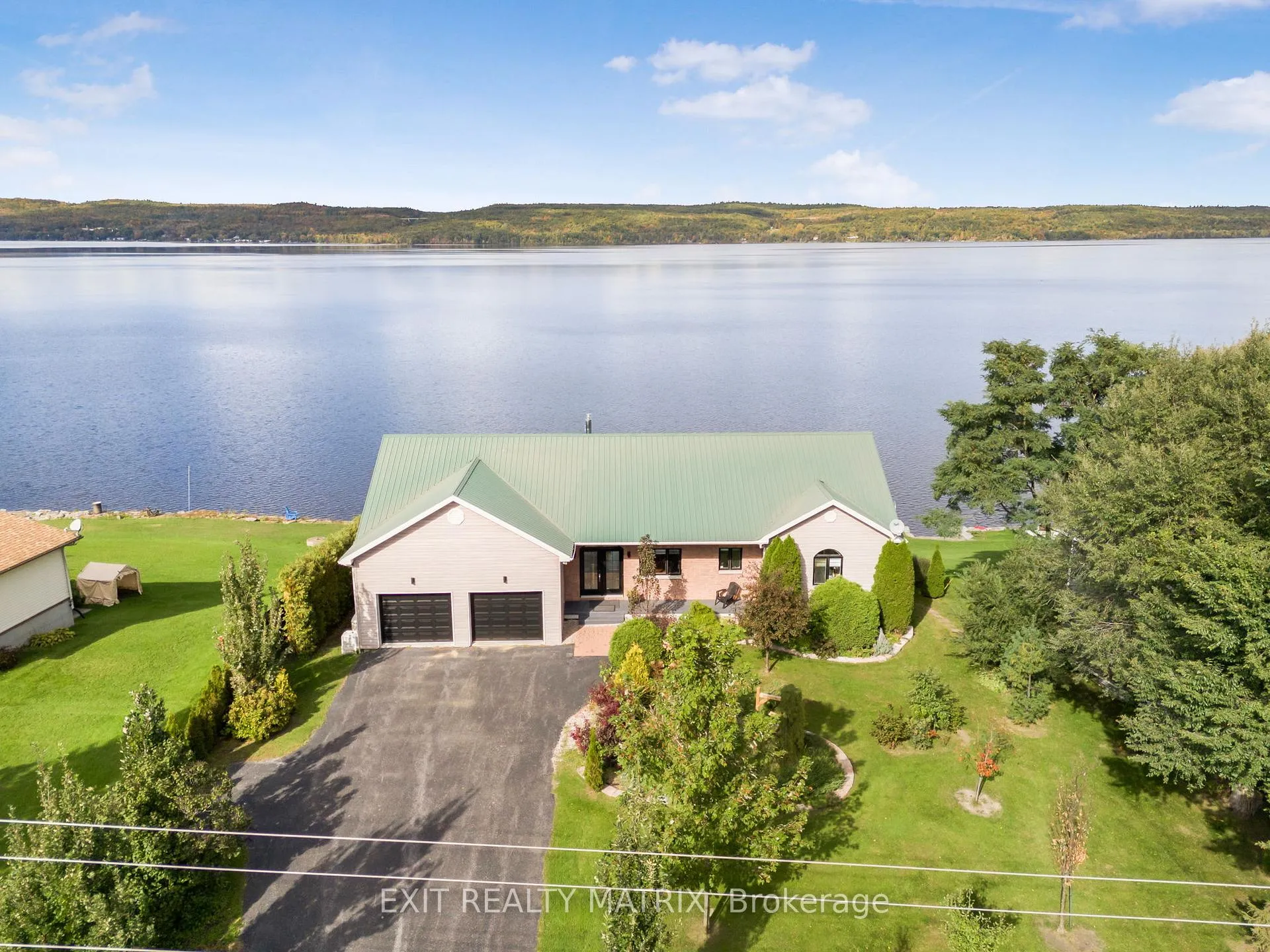 Photo 1 of 1624 Bay Road, Champlain, Champlain Twp — HOMEH