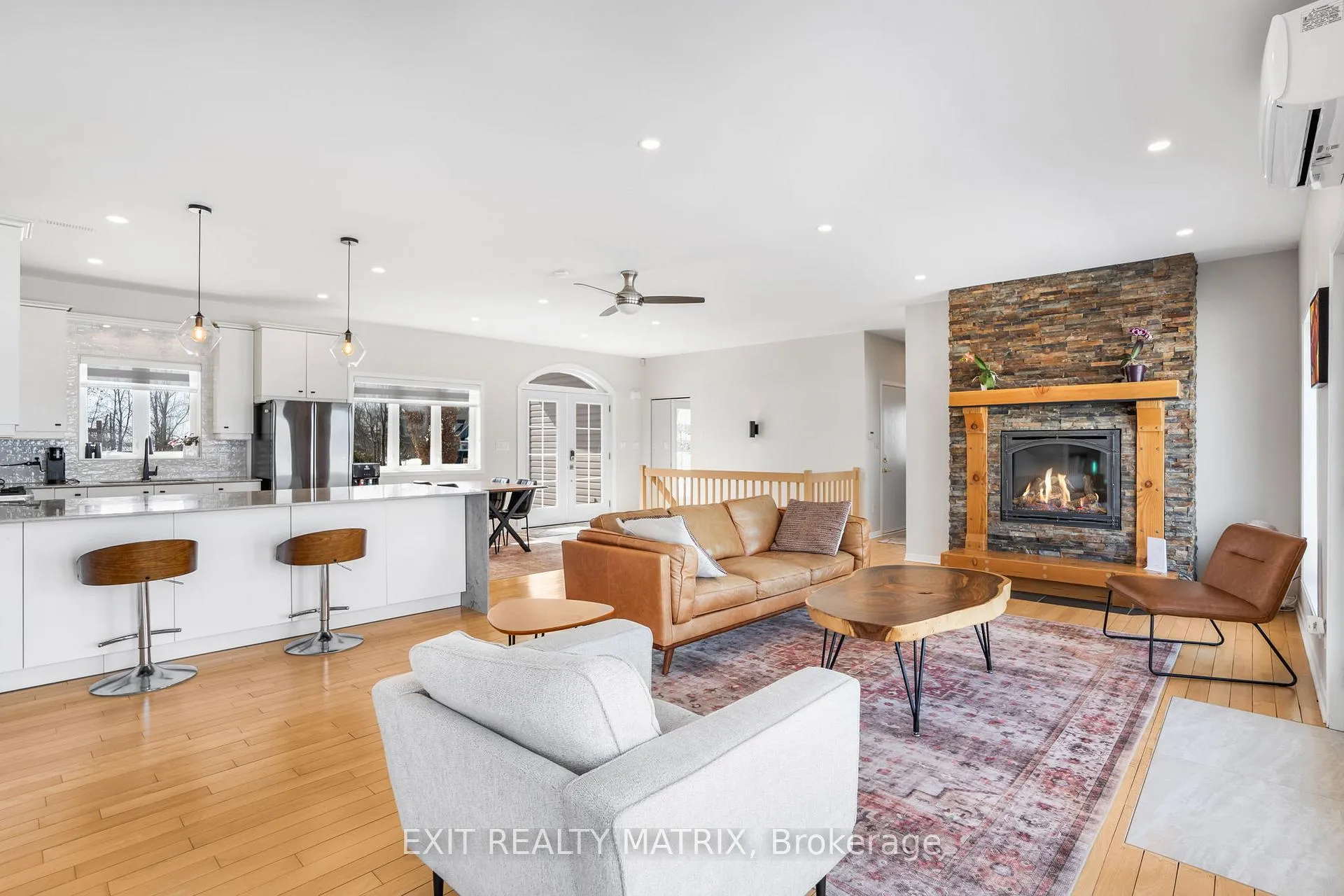 Photo 8 of 1624 Bay Road, Champlain, Champlain Twp — HOMEH