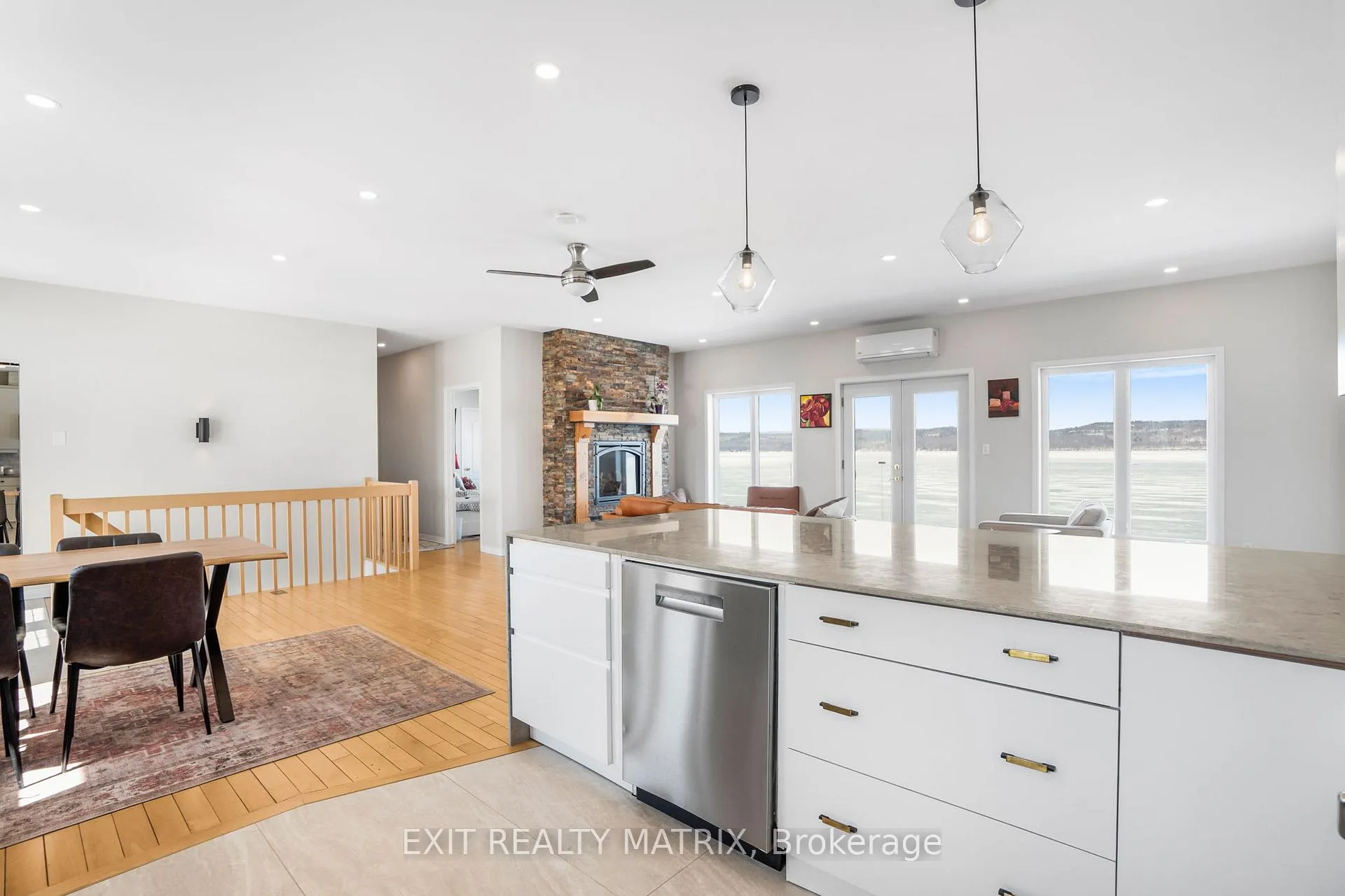 Photo 13 of 1624 Bay Road, Champlain, Champlain Twp — HOMEH