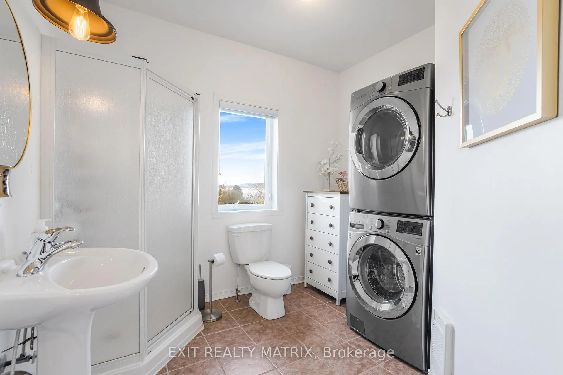 Photo 19 of 1624 Bay Road, Champlain, Champlain Twp — HOMEH