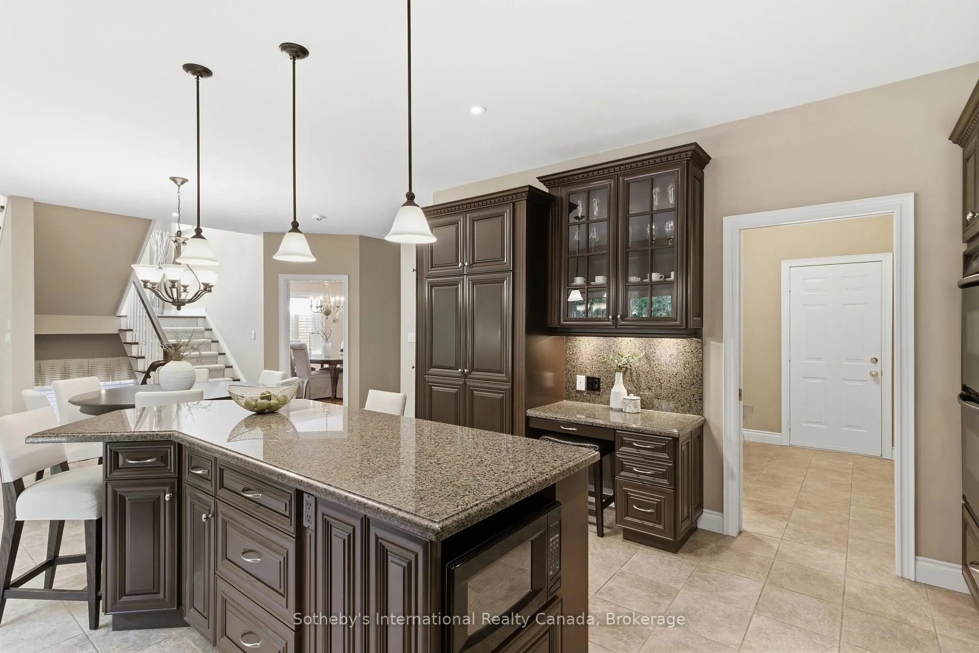 Photo 11 of 59 Templeton Drive, Kitchener — HOMEH