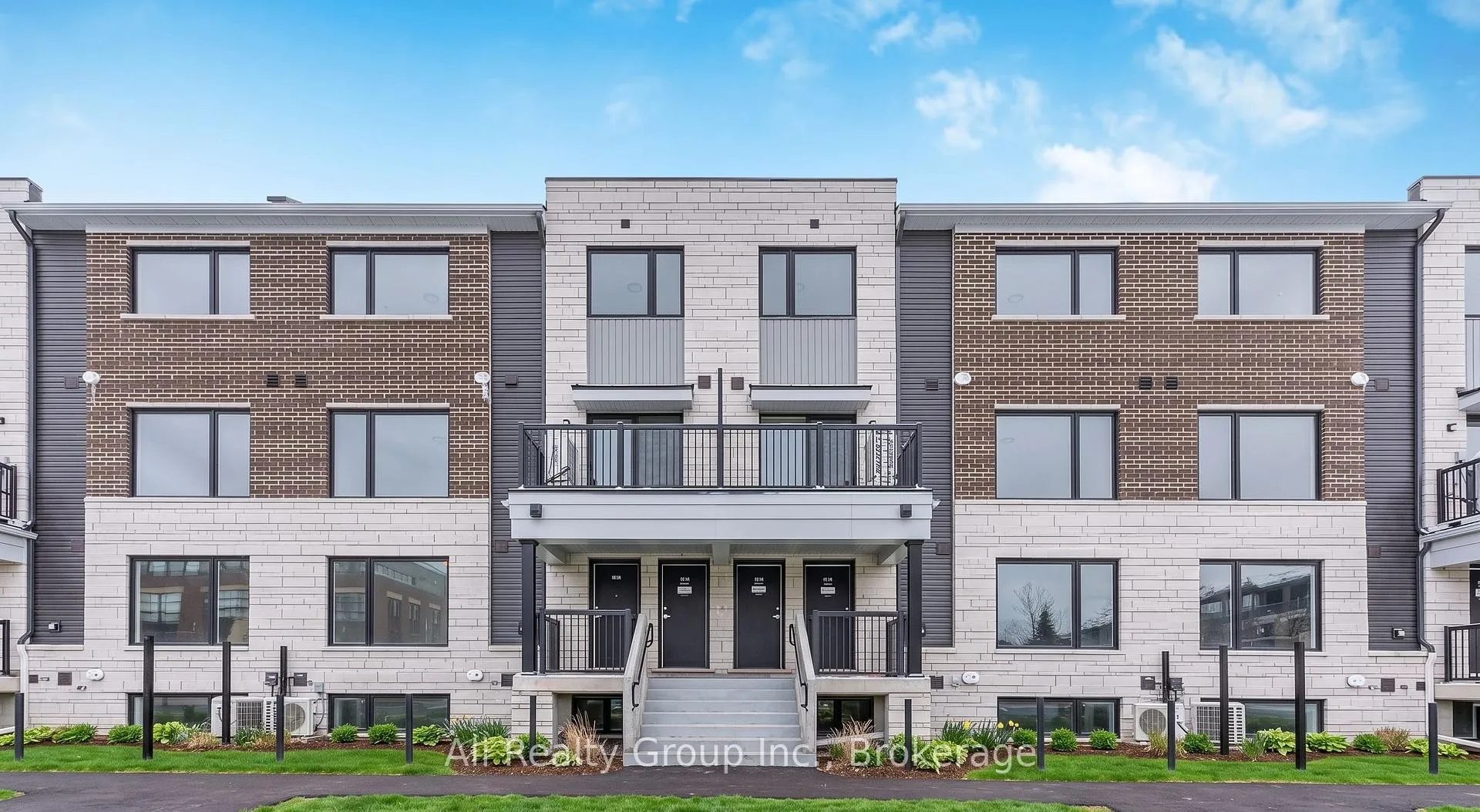Photo 1 of Unit 10, 301 Glenroy Gilbert Drive, Ottawa, Barrhaven - Strandherd — HOMEH